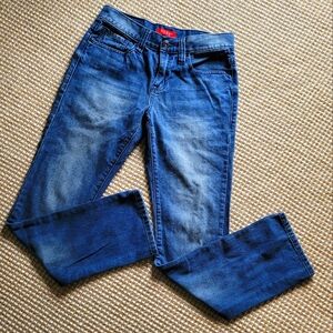 ⭐️GUESS Los Angeles, Ultra skim McCrae fit⭐️